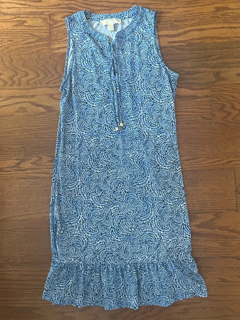 Michael Kors Sleeveless Shift Dress Ruffle Pleated Hem Size XS V-Neck in pristin